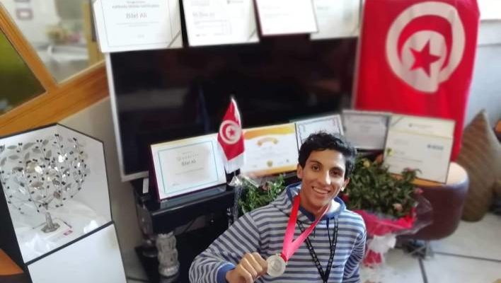 تلميذ تونسي يحصد الجائزة الأولى عالميا في الأمن المعلوماتي ..وينضم إلى فريق عمل "فايسبوك"‎