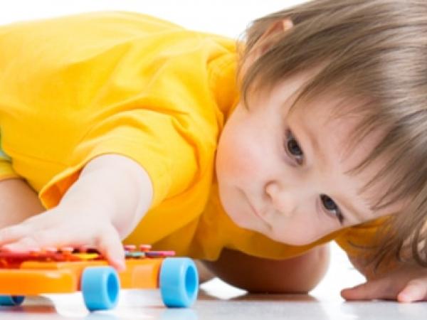 مراحل تطور الطفل: 5 طرق لتحسين مهاراته