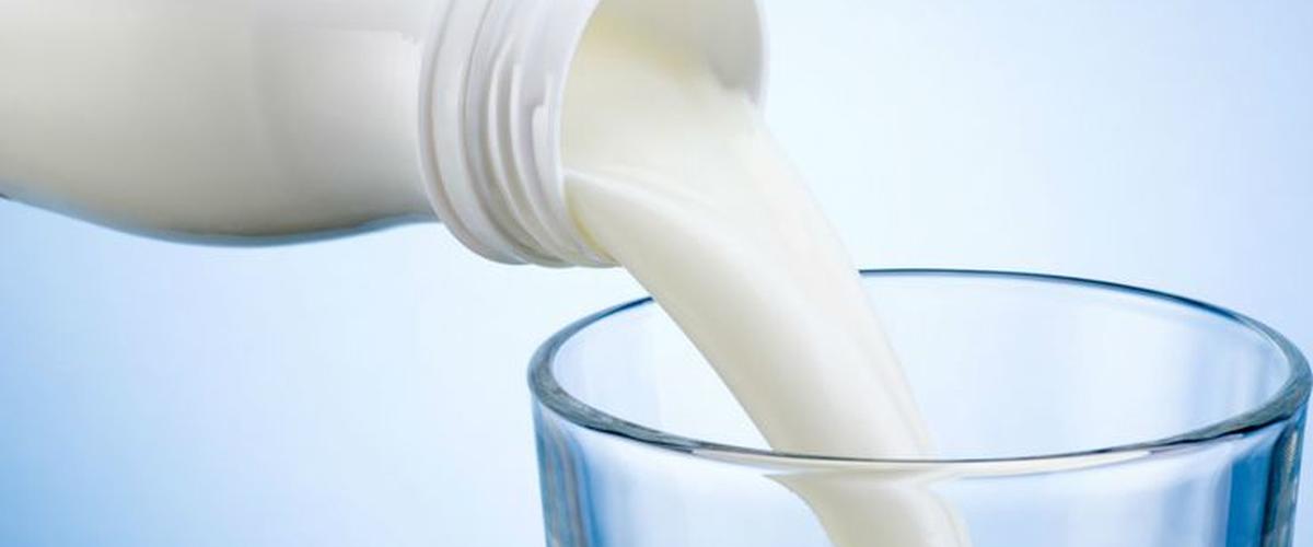 تناول الحليب بالكميات الموصى بها لا يشكل خطرا على الأطفال فيما يتعلق بالسمنة 