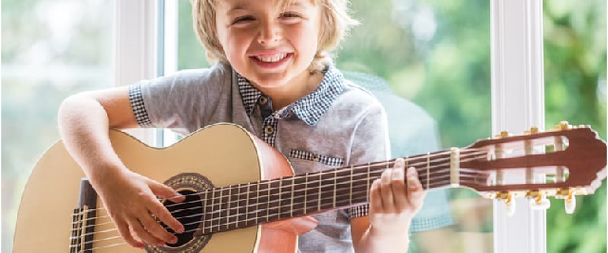 لماذا من المفيد تعليم طفلك الموسيقى؟